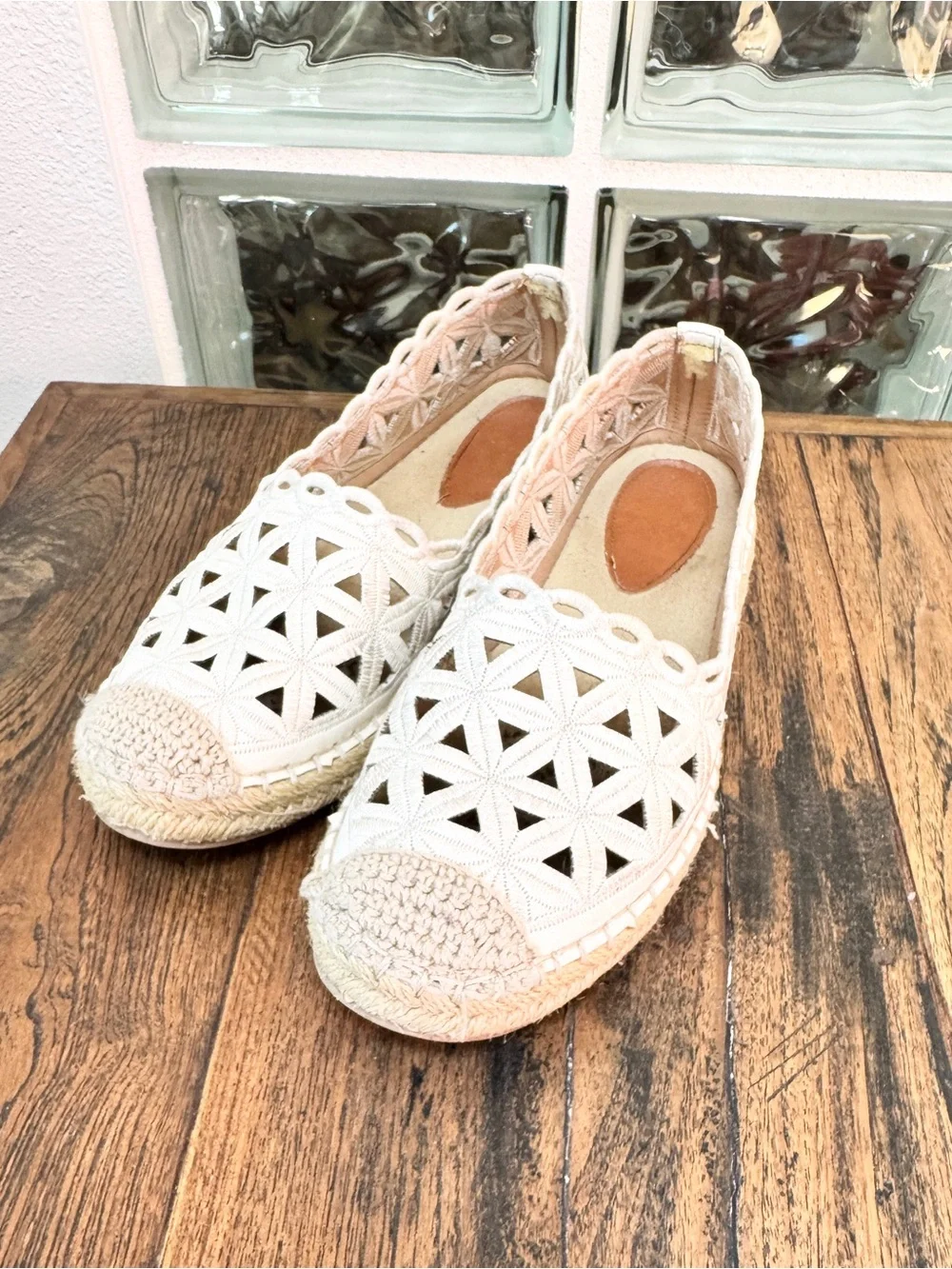 StyleLoop Beachy White Woven Jute Cutout Espadrille Sandals Flats 6.5 Shoes